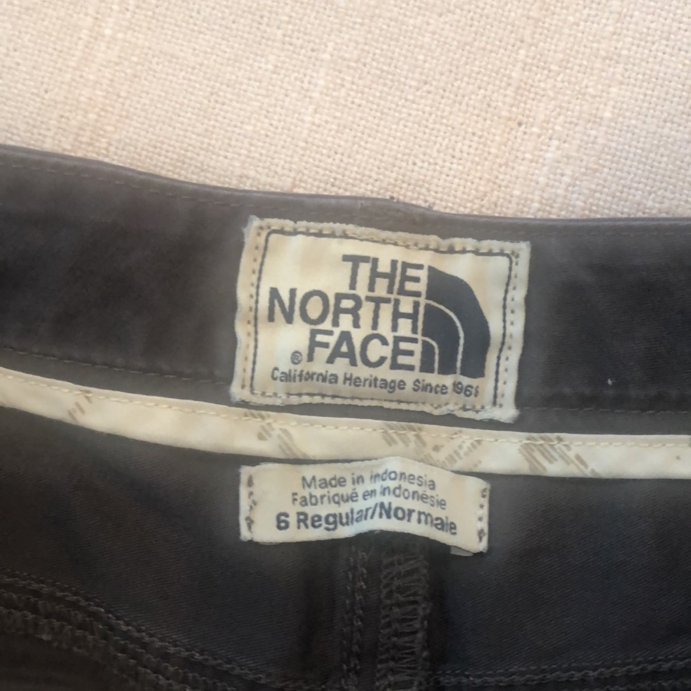 The North Face Shorts sz 6 - Picture 3 of 8